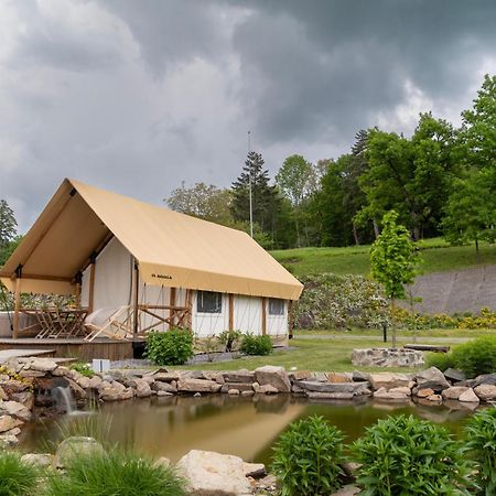 Forrest Glamping Hotel บันสกา ชีอาว์นีซา ภายนอก รูปภาพ