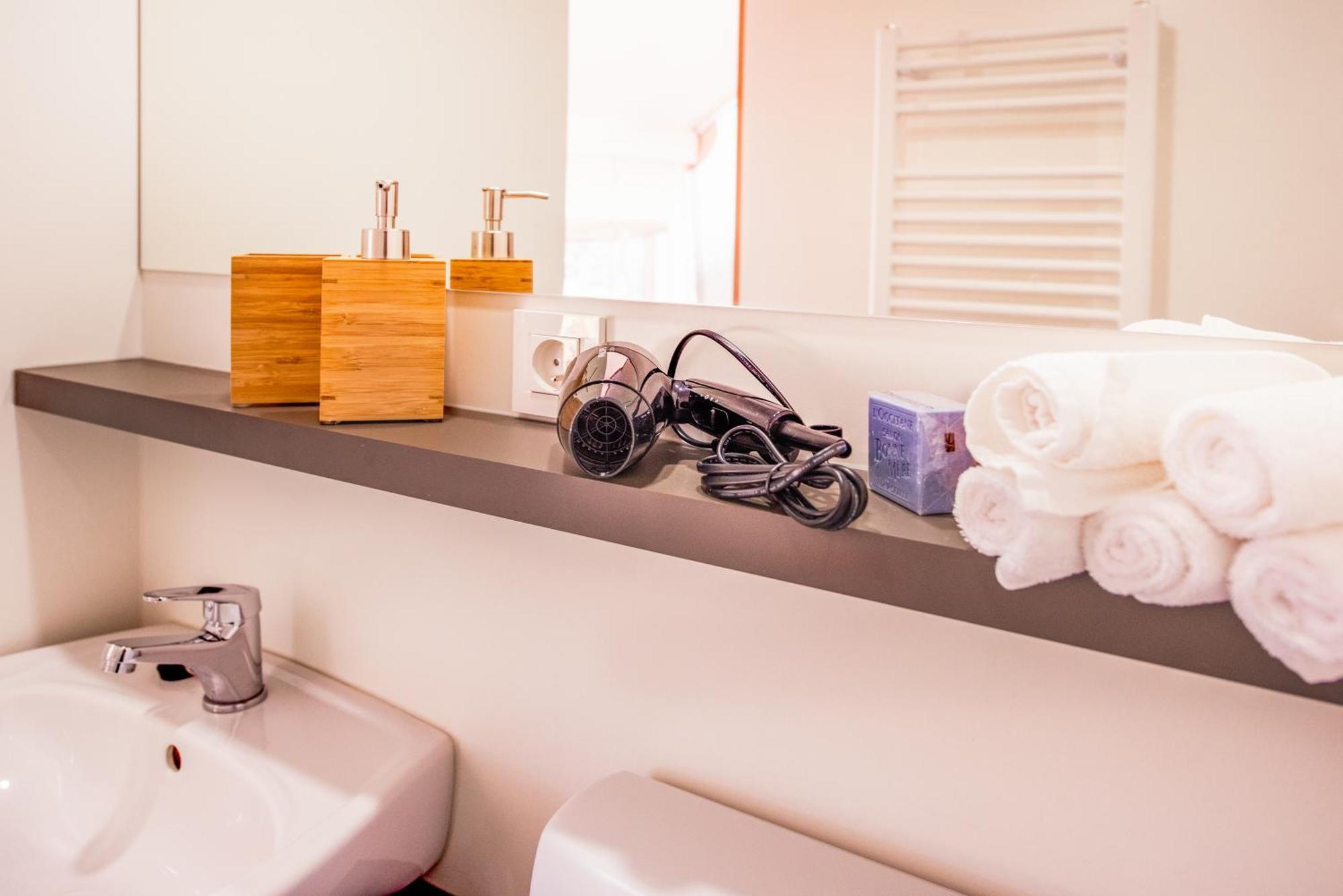 Forrest Glamping Hotel บันสกา ชีอาว์นีซา ภายนอก รูปภาพ